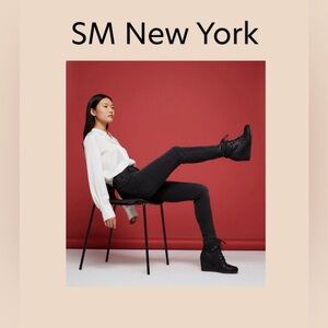 Women’s Audrey Lace Up Wedge Boots Size 8M